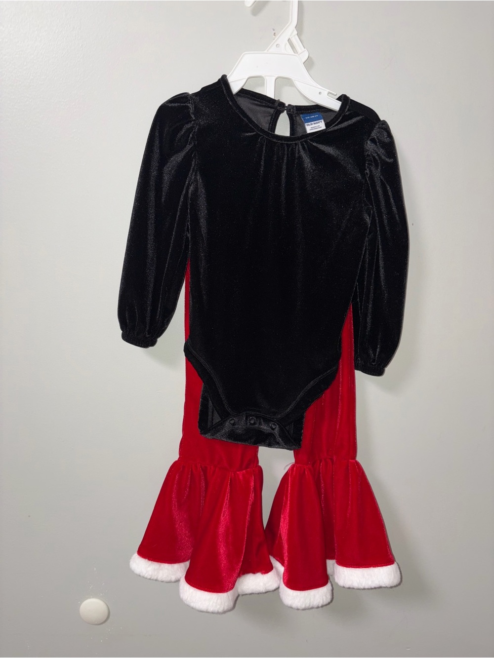 Old Navy Black Body Suit Baby Essentials Red Santa Wide Leg Pants Velvet 12-18M